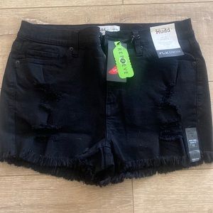 Mudd High Rise Shortie Shorts in Black